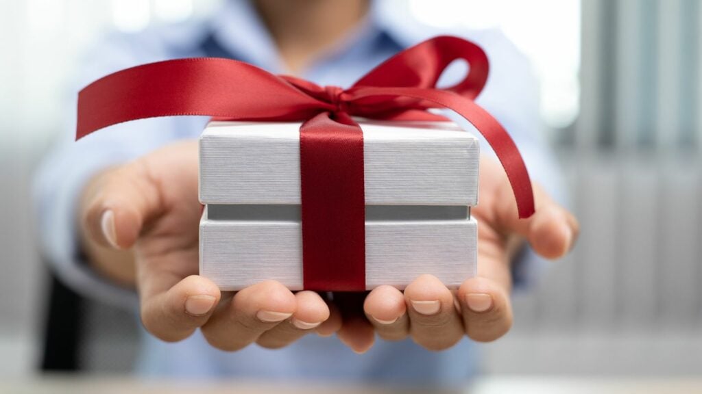 The Best 20 Office Gift Ideas to Show Your Gratitude